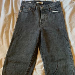 High waisted Levi Jeans